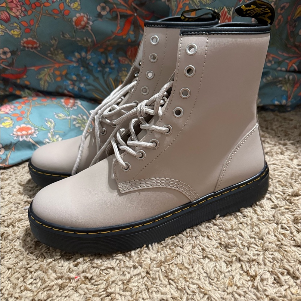 Dr. Martens Cream Combat Moto Boots